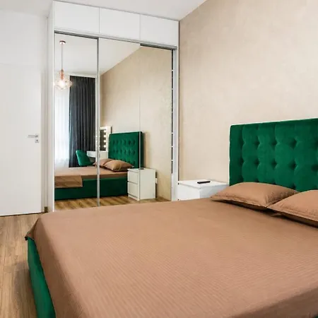 Luxury * Bükreş