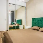Luxury * بوخارست